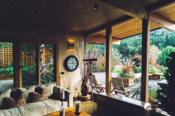 Tranquil indoor/outdoor living area