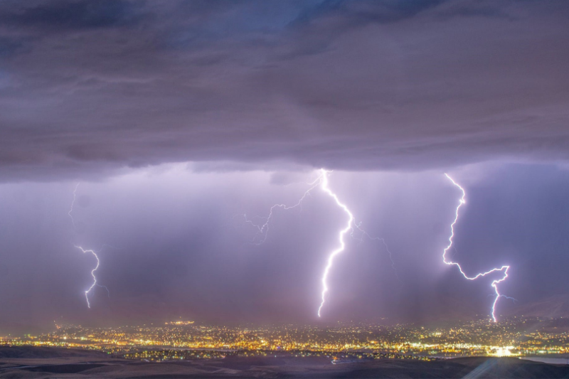 monsoon season brings heavy rain to arizona